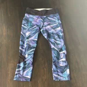 Lululemon pants size 6